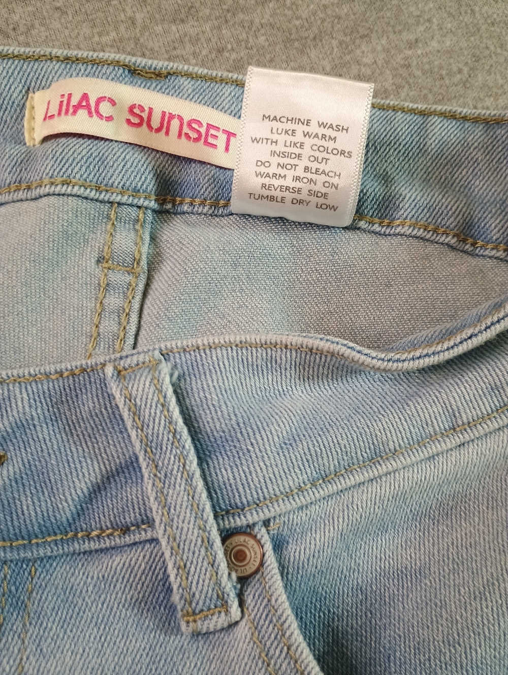 Lilac Sunset Light Blue Women's Size 3 Baggy Straight-Leg Jeans - Picture 5 of 9